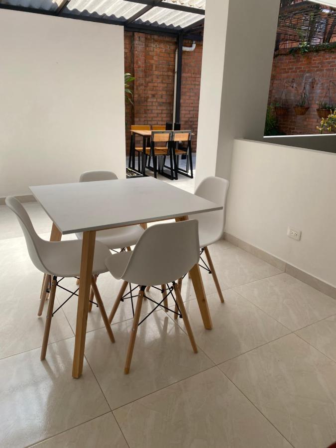 Alma Rh Villa Кали Екстериор снимка