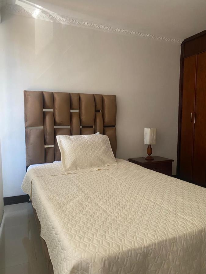 Alma Rh Villa Кали Екстериор снимка
